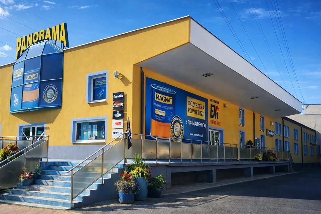Siedziba hurtowni farb Elektro-Merc – budynek z salonem przy ul. Zemborzyckiej 59C w Lublinie